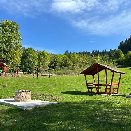 Ferienpark Vikend Kuca I Odmaraliste Julie - Sarajevo - Jahorina Tvrdinici