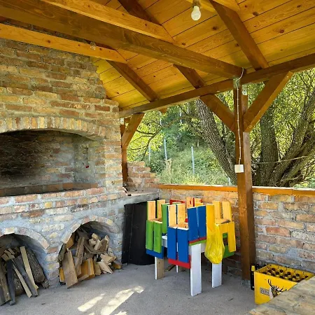 Vikend Kuca I Odmaraliste Julie - Sarajevo - Jahorina Ferienpark *